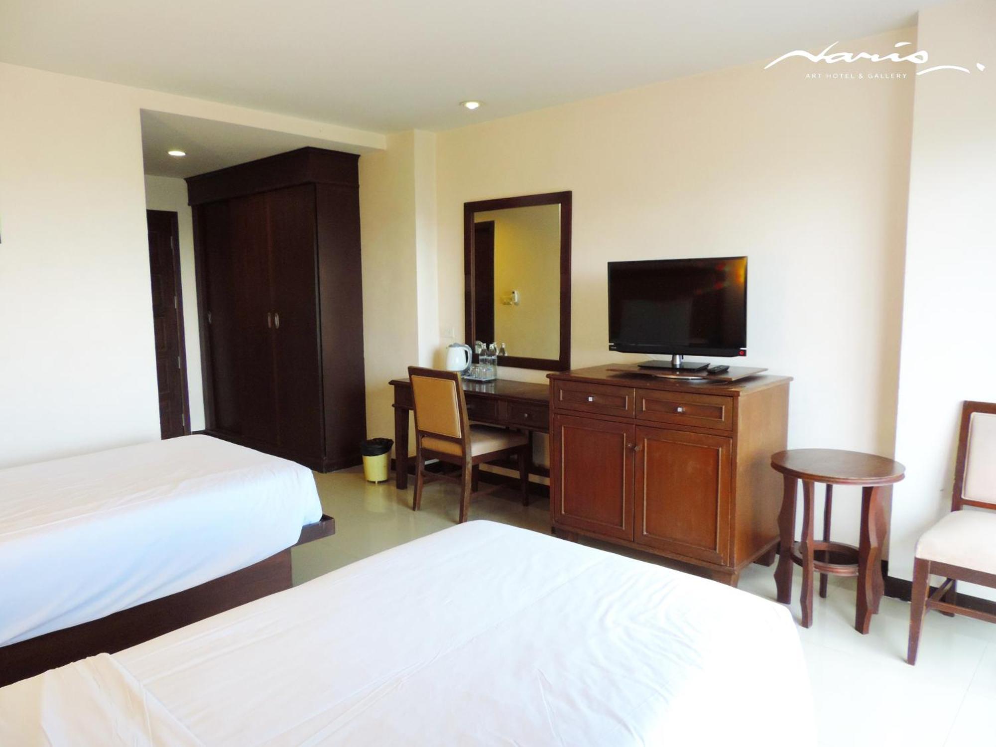 Naris Art Hotel Pattaya Bagian luar foto