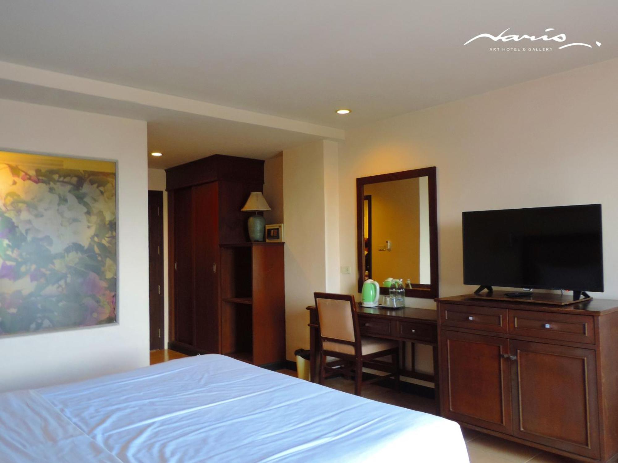 Naris Art Hotel Pattaya Bagian luar foto